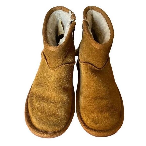 Uggs girls, chestnut brown ankle, zip boot size for - Picture 2 of 5